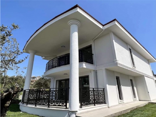 250 m² Çift Katlı GazÇelik Ev