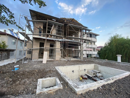 280 m² Çift Katlı GazÇelik Ev 